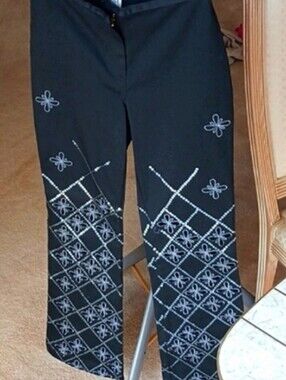 Women's pants- vintage Cache- sz 0...see-thru/Eyelet design/w-sequins..